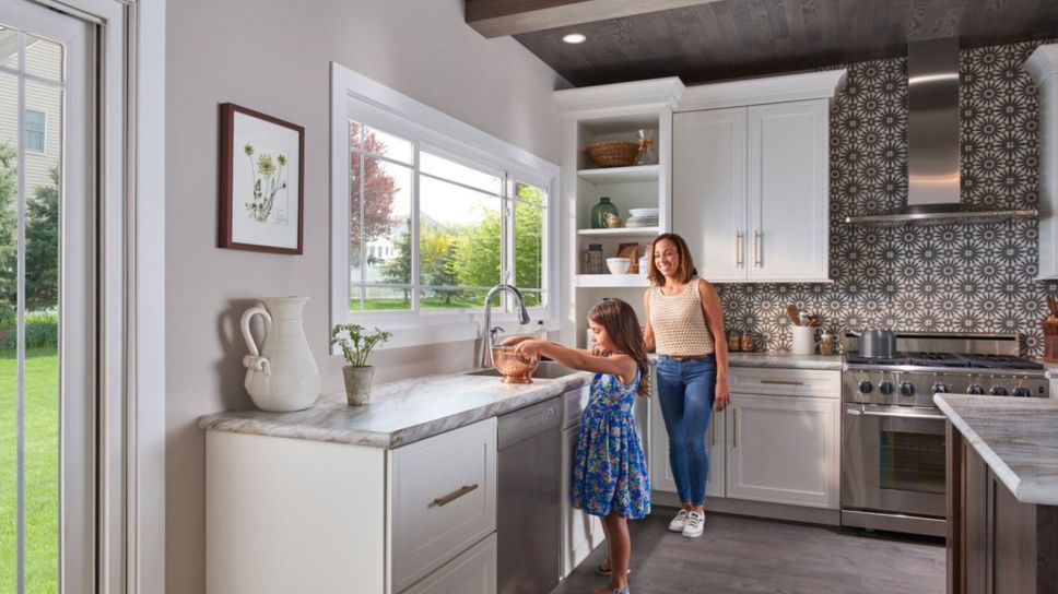 How Replacement Windows Improve Comfort During Louisiana Summers