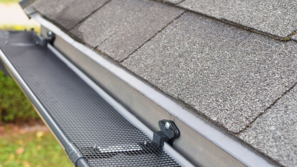 Seamless vs Sectional Gutters: Which Is Better?